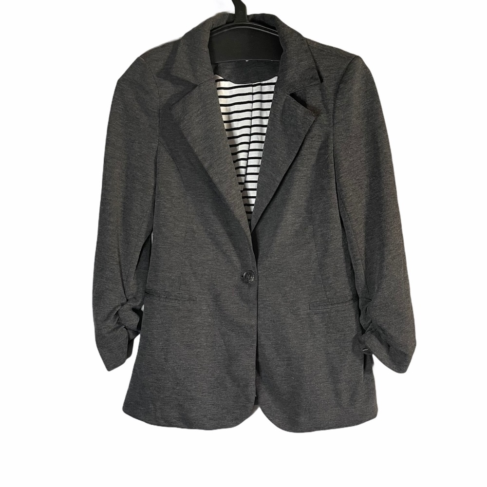 41 Hawthorn Gray Ruched Sleeve Button Blazer Size Medium